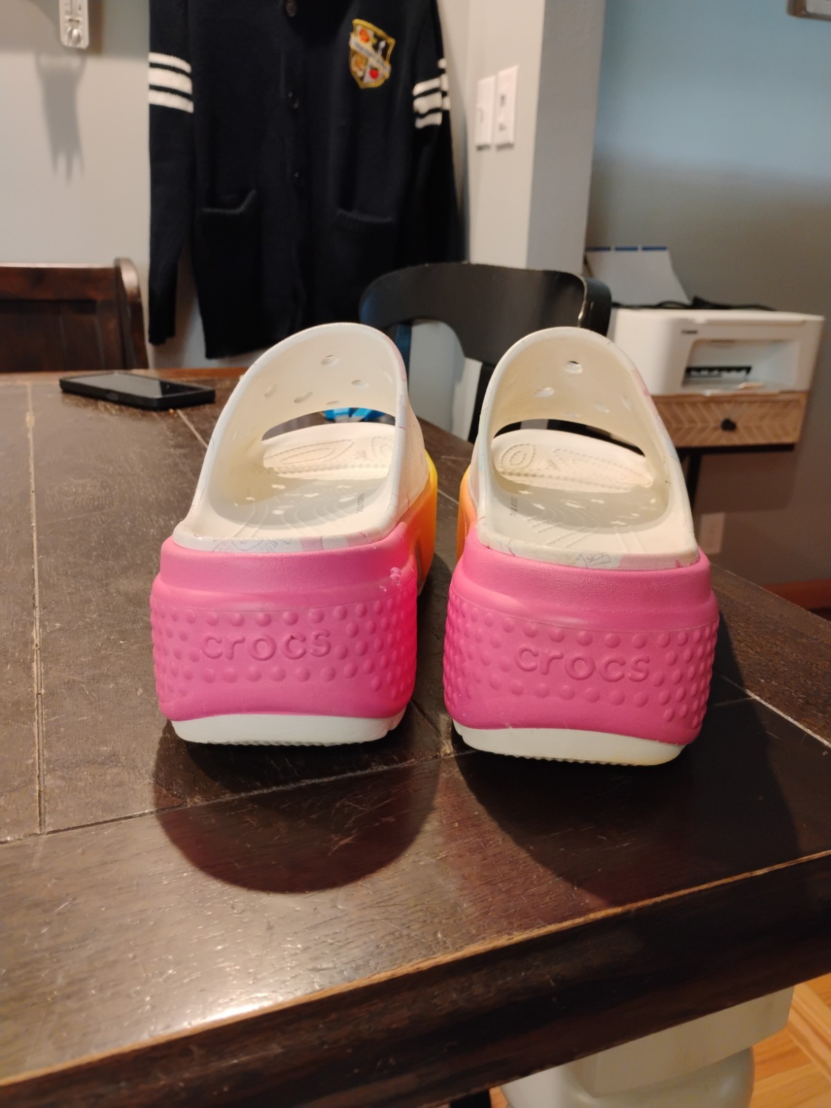 Crocs x Care Bears Platform Stomp M6 W8 Slide Slip On OpenToe