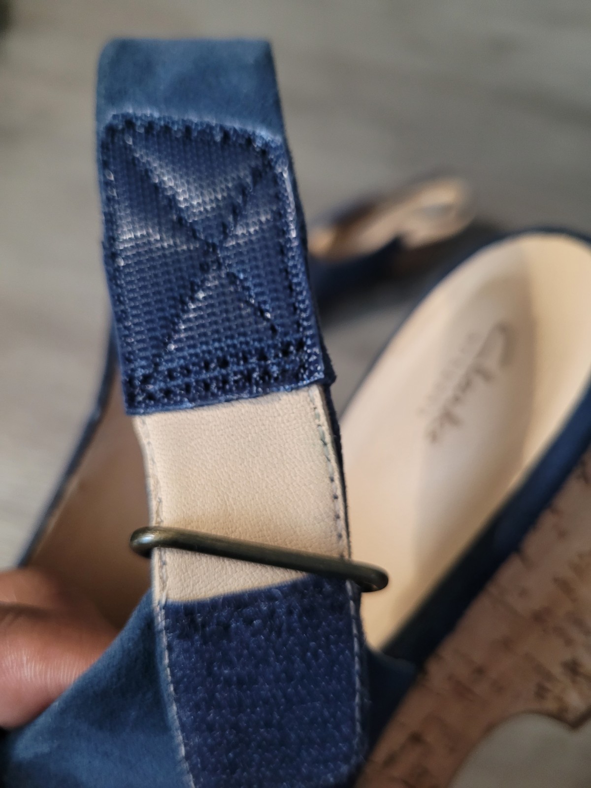 Clarks Blue Leather Slingback Wedge Sandals 9.5 Cork Accent Hook & Loop