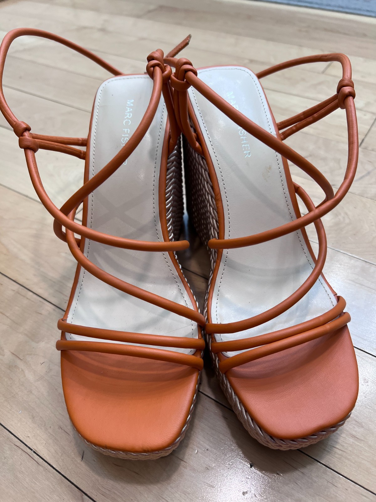 Marc Fisher Zesty Wedge Sandals Orange Strappy Espadrille Rope Platform 10M Chic