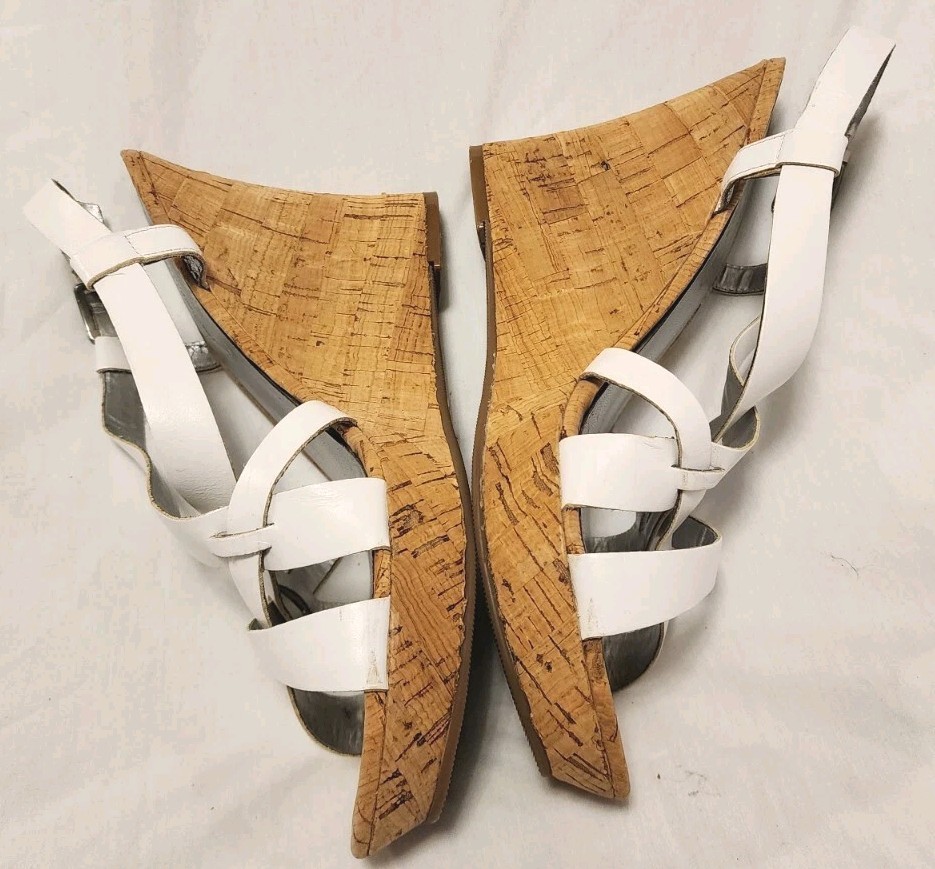 Guess Women’s Beige/White Strappy Alana Wedge Sandals Sz US 9M