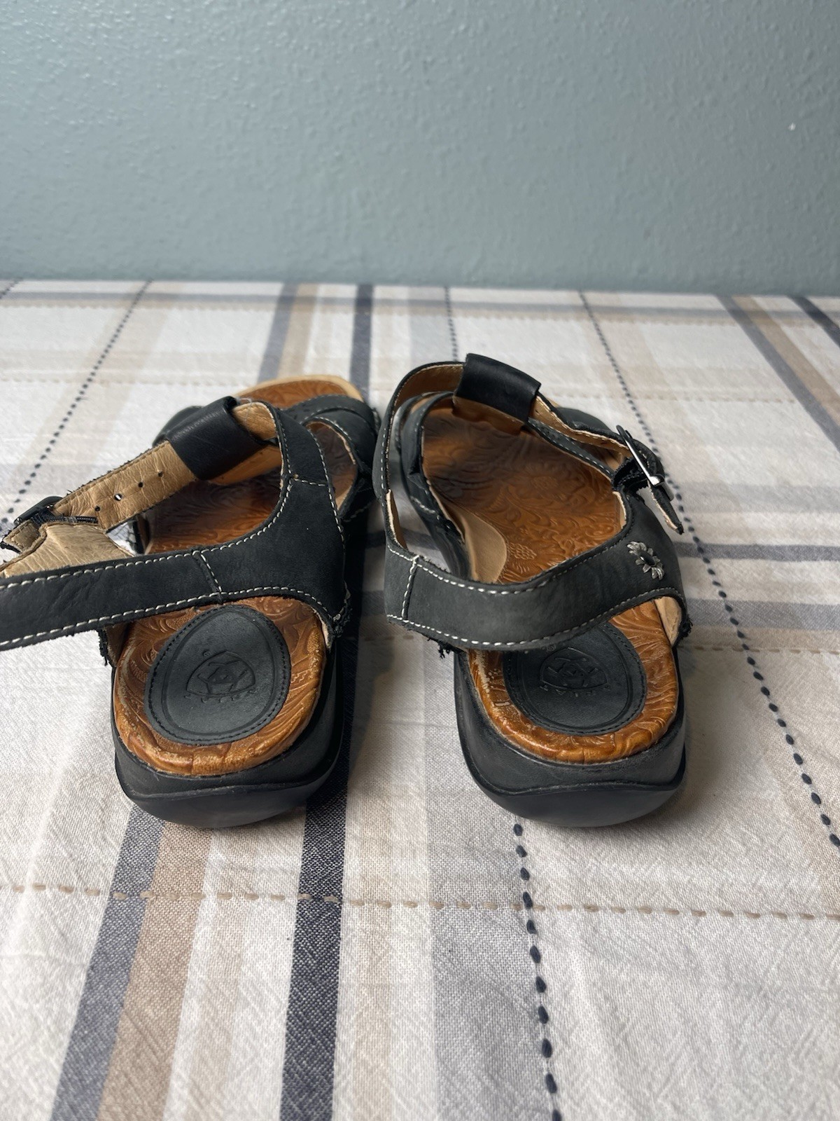 Ariat Zuma Black Leather Slingback Sandals Flats Womens 9 Buckle Floral Rivets