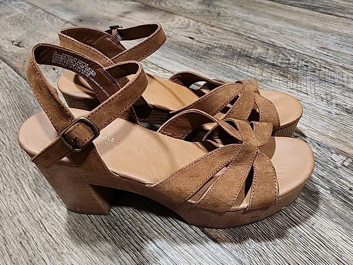 American Eagle Block Heel Sandal 8 Strappy Strap Tan Light Brown Spring Summer