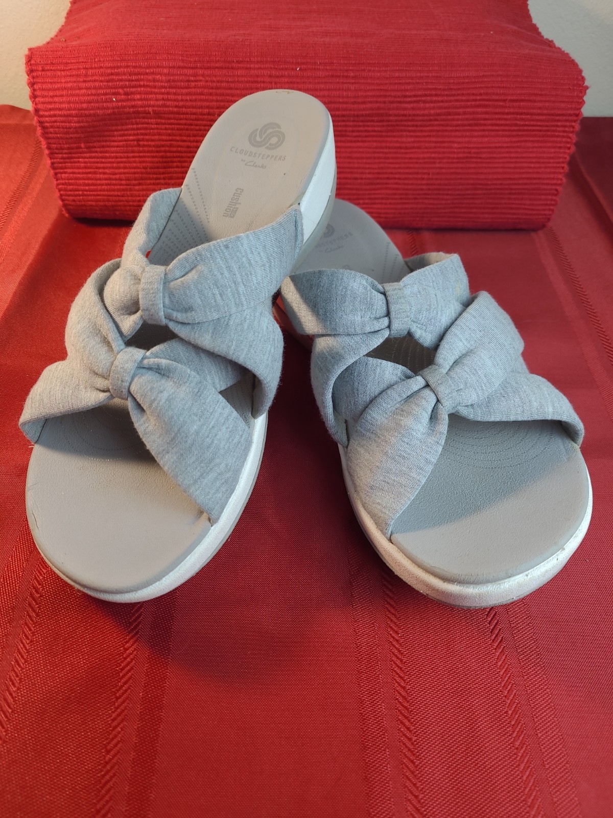 Clarks Cloudsteppers BreezeRae Grey Jersey Bow Slide Sandals Size 10