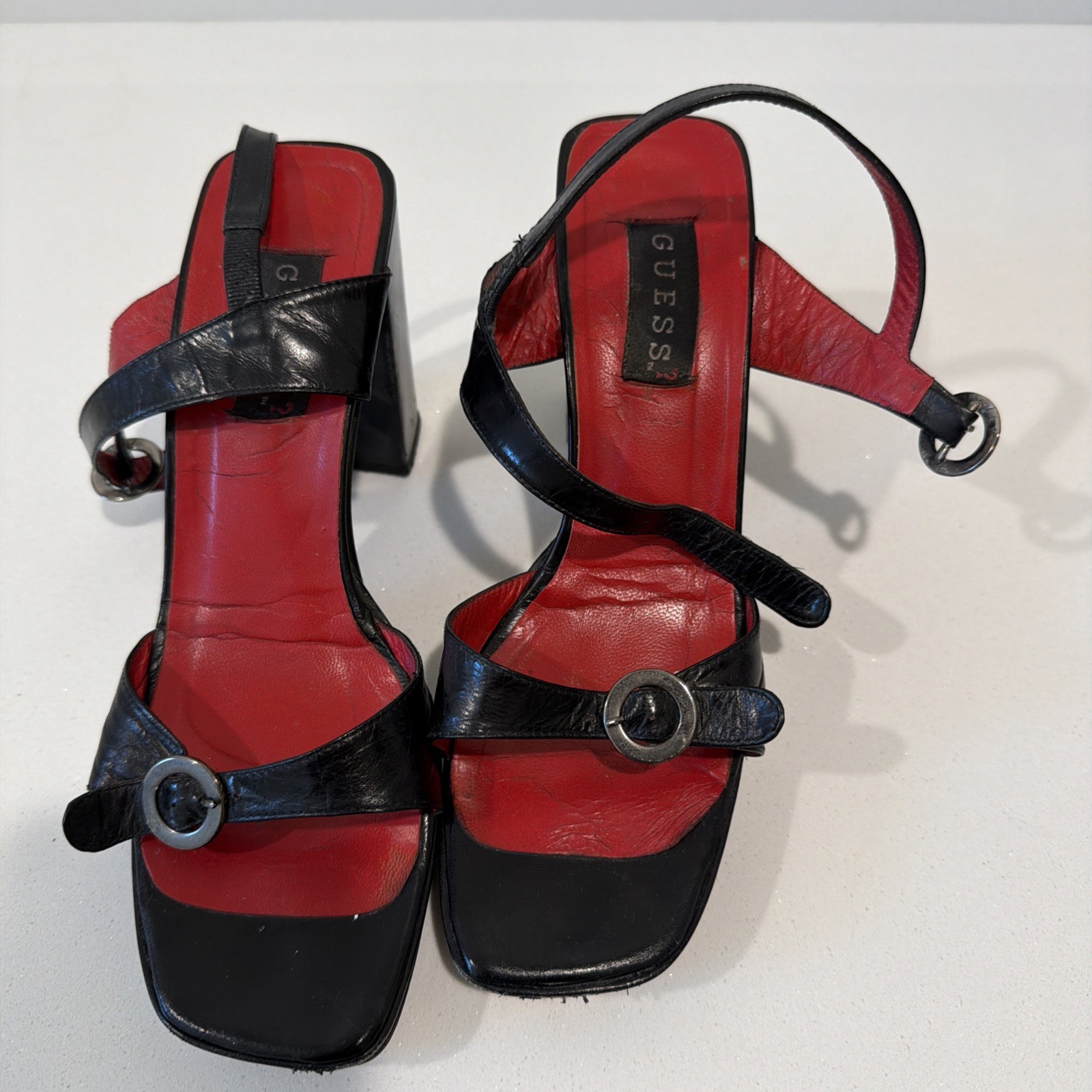 Guess Black Leather Ankle Strap Block Heel Sandals Red Leather Sole Womens 8 B