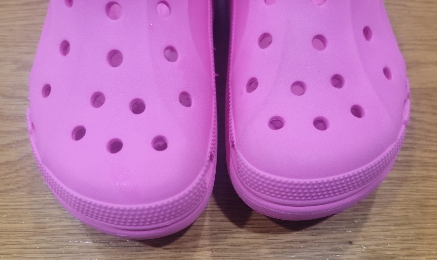 Crocs Classic Clog Womens Size 5 Hot Pink Beach Walking Outdoor Sandals