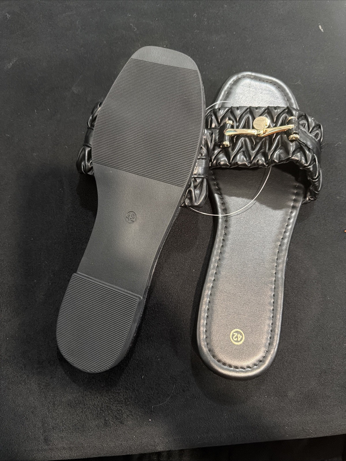 sandals women. Size :36,37,38,39,40,41,42 Available