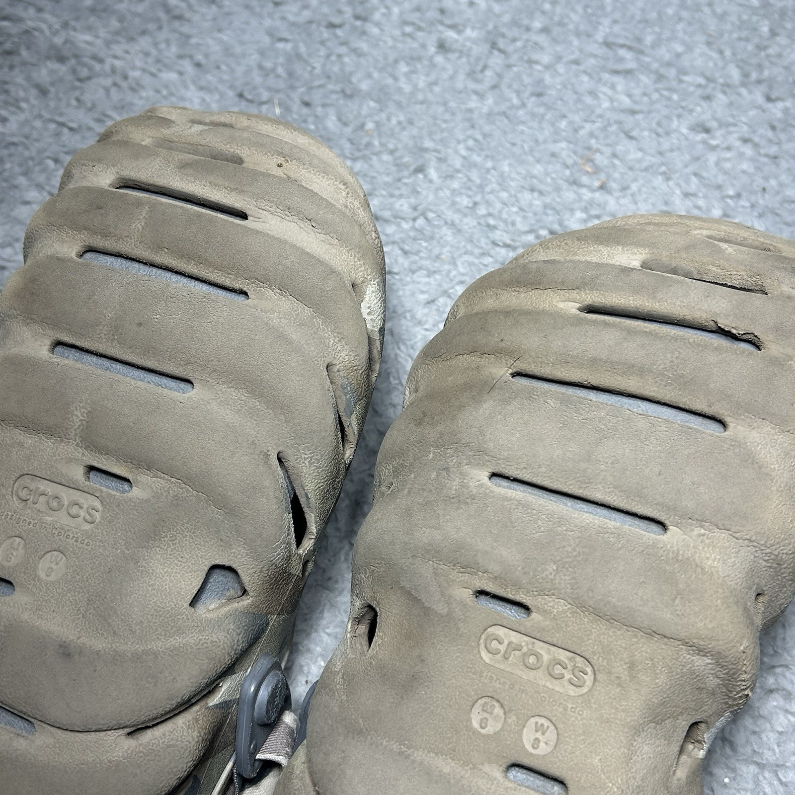 Crocs Echo Camo Redux Clog Charcoal Camo Brown Unisex Size Men’s 6, Women 8