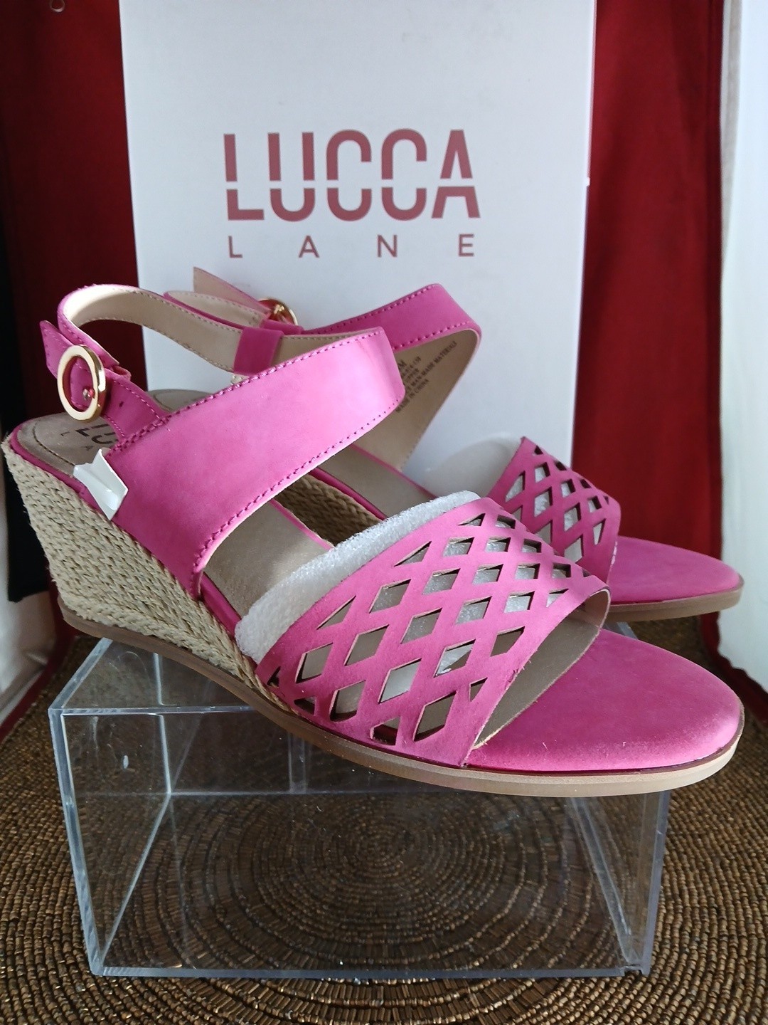 Lucca Lane Haldene Fuchsia 8M Sandals New In Box