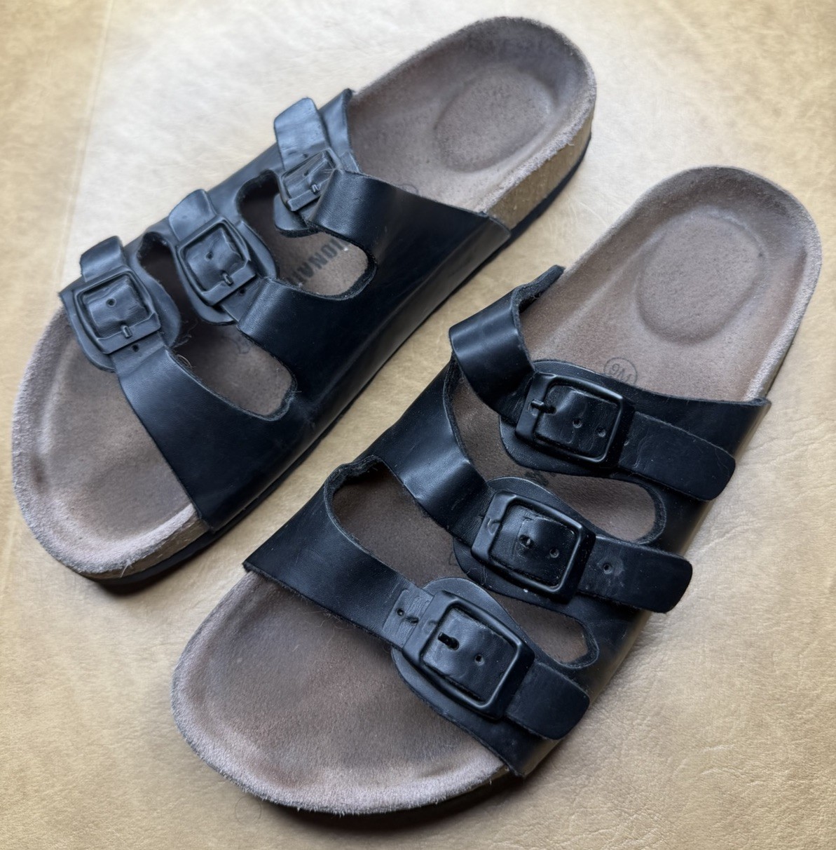 Cushionaire Lane Cork Footbed Sandals Tri 3 Strap Slide Women’s size 9M