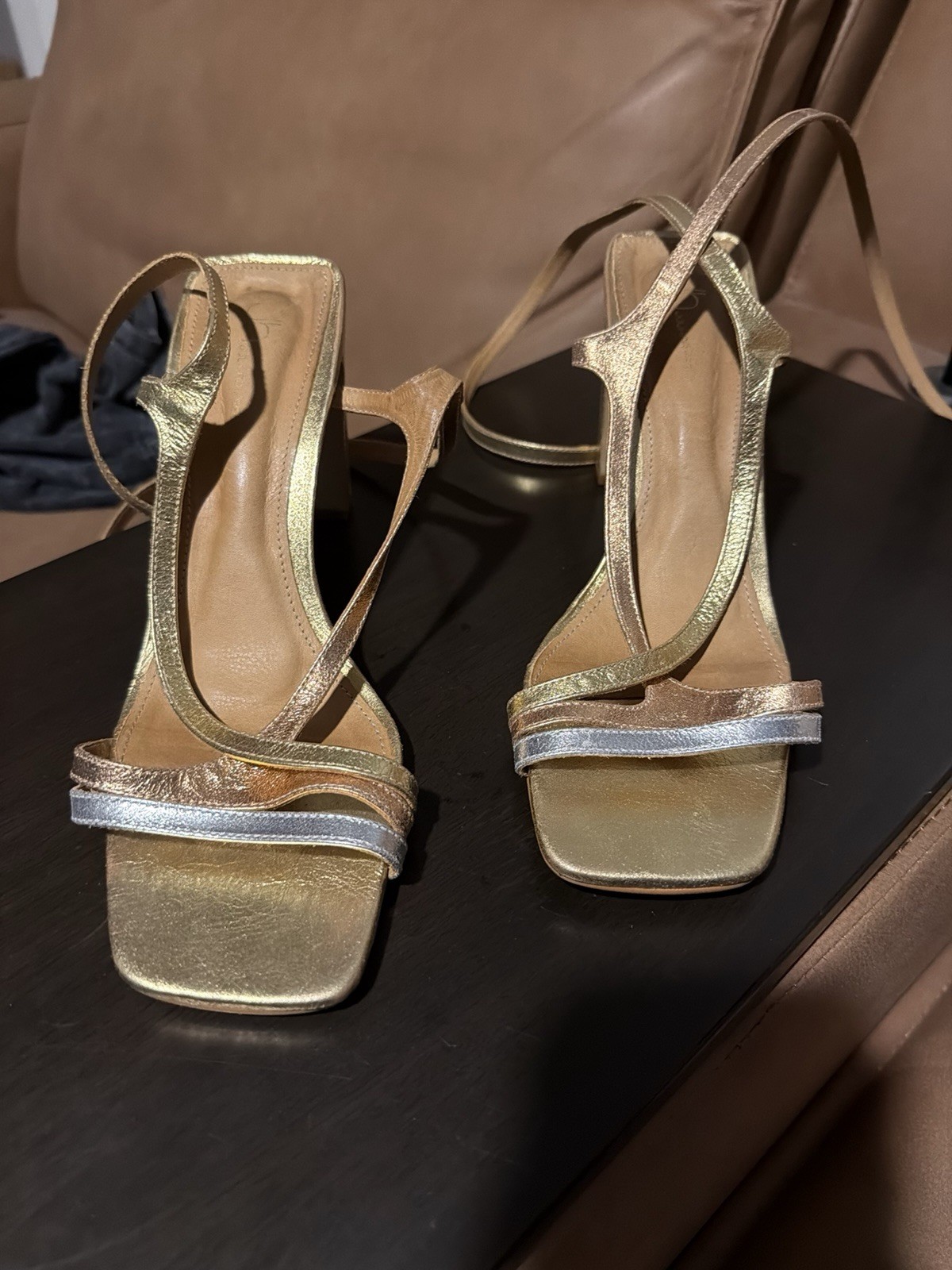 Women’s Gold Metallic Leather Strappy Ankle Strap Tie Sandals Size 8.5