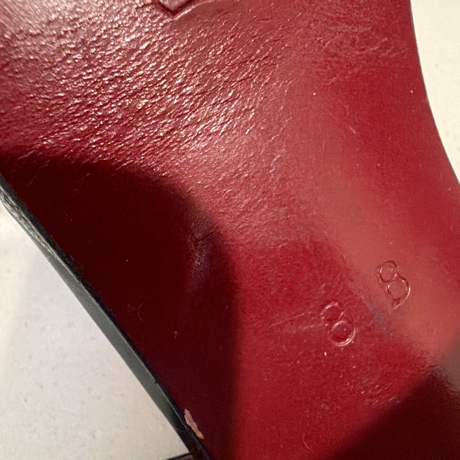 Guess Black Leather Ankle Strap Block Heel Sandals Red Leather Sole Womens 8 B
