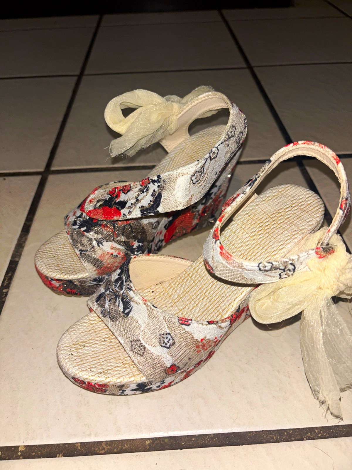 Women’s Floral Strappy Open Toe Ankle Strap Tie Sandals Bow Accent Size 7
