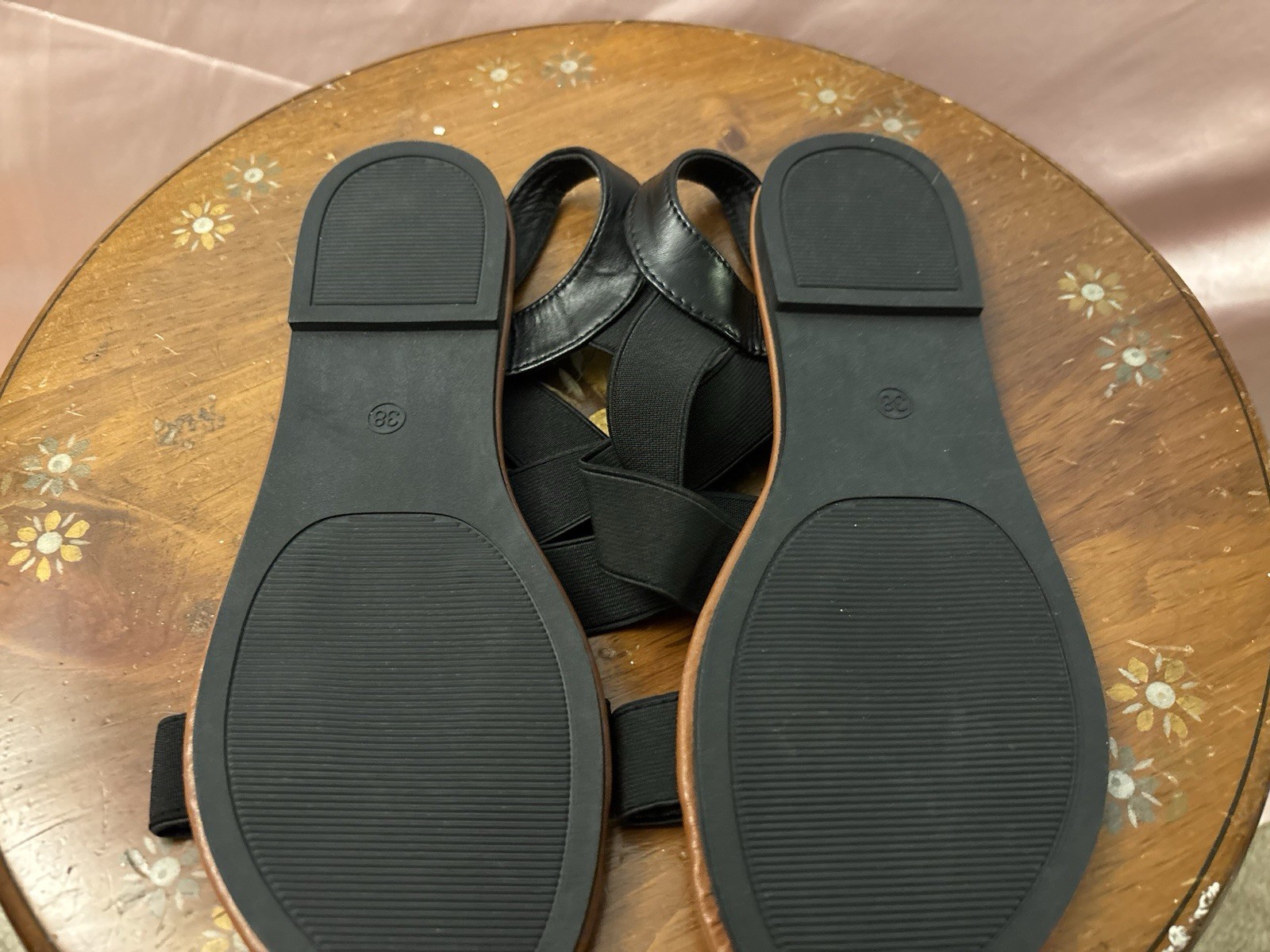 Women’s Black Strappy Slip-On Flat Open Toe Sandals Comfort Casual Travel
