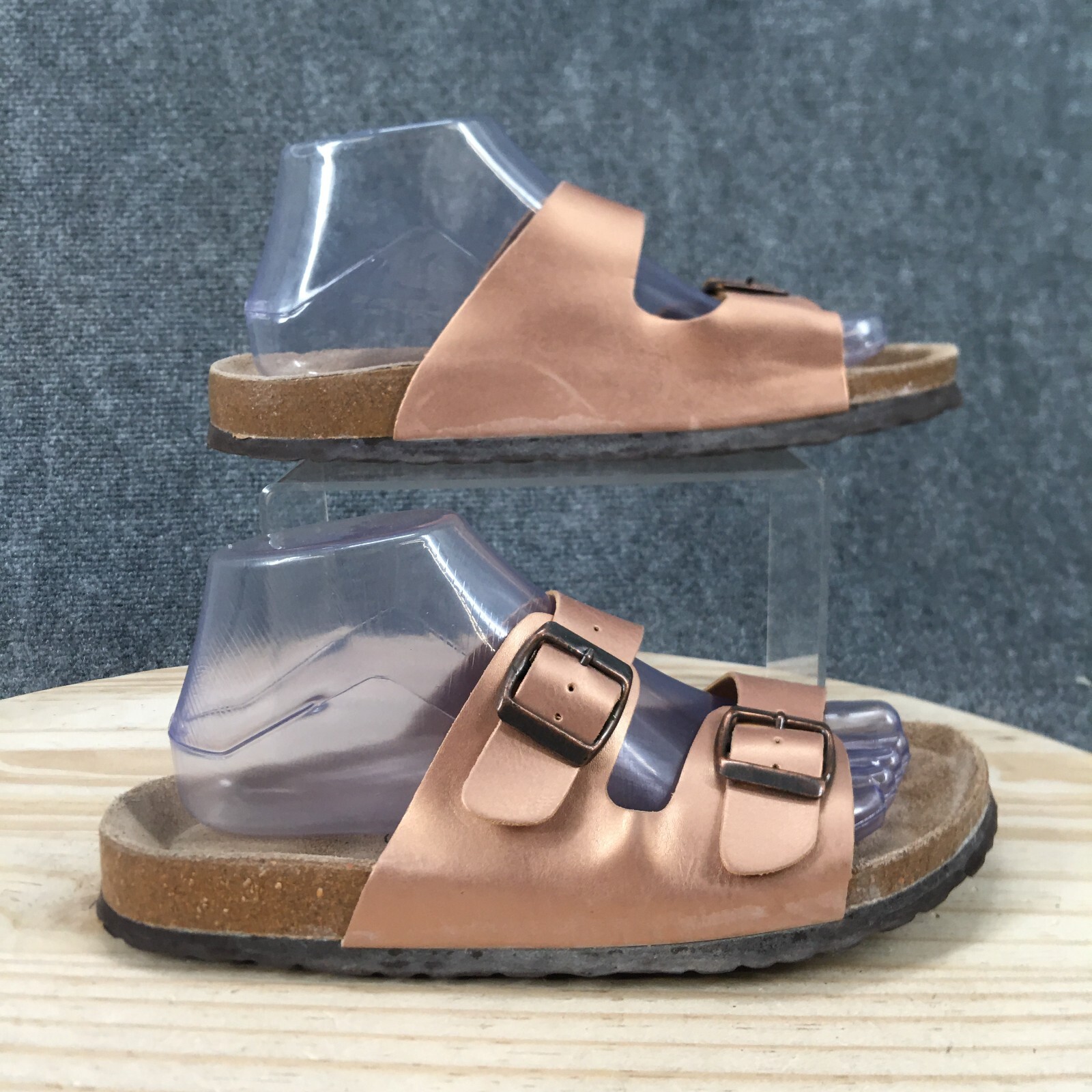 Cushionaire Sandals Womens 8.5 M Lane Casual Slip On Buckle Slide Metallic Pink