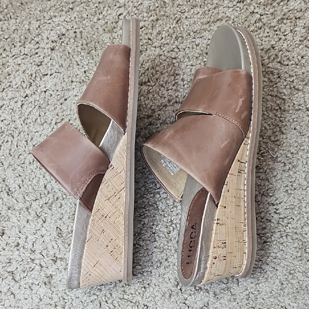 Lucca Lane Women’s Tan Leather Sandals