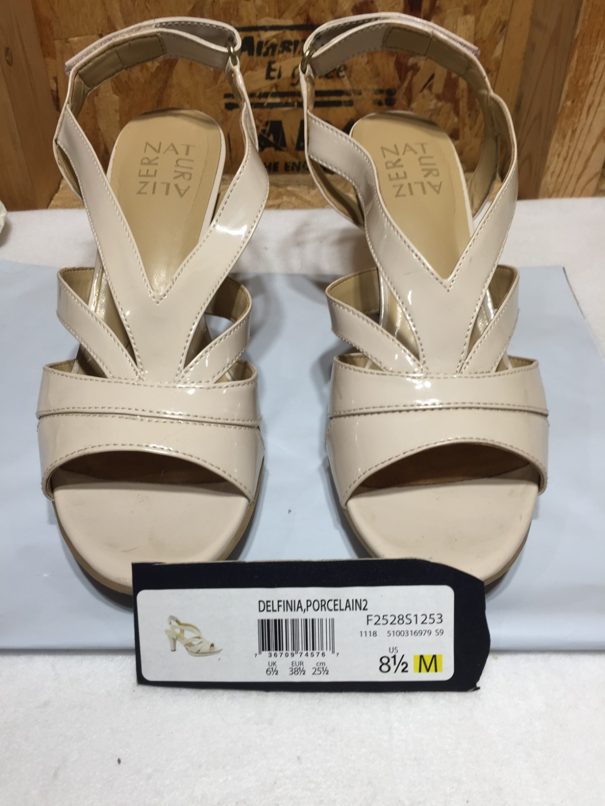 NEW DAMAGED Naturalizer Delfina Porcelain Platform Sandal Womens 8.5 Nude Beige