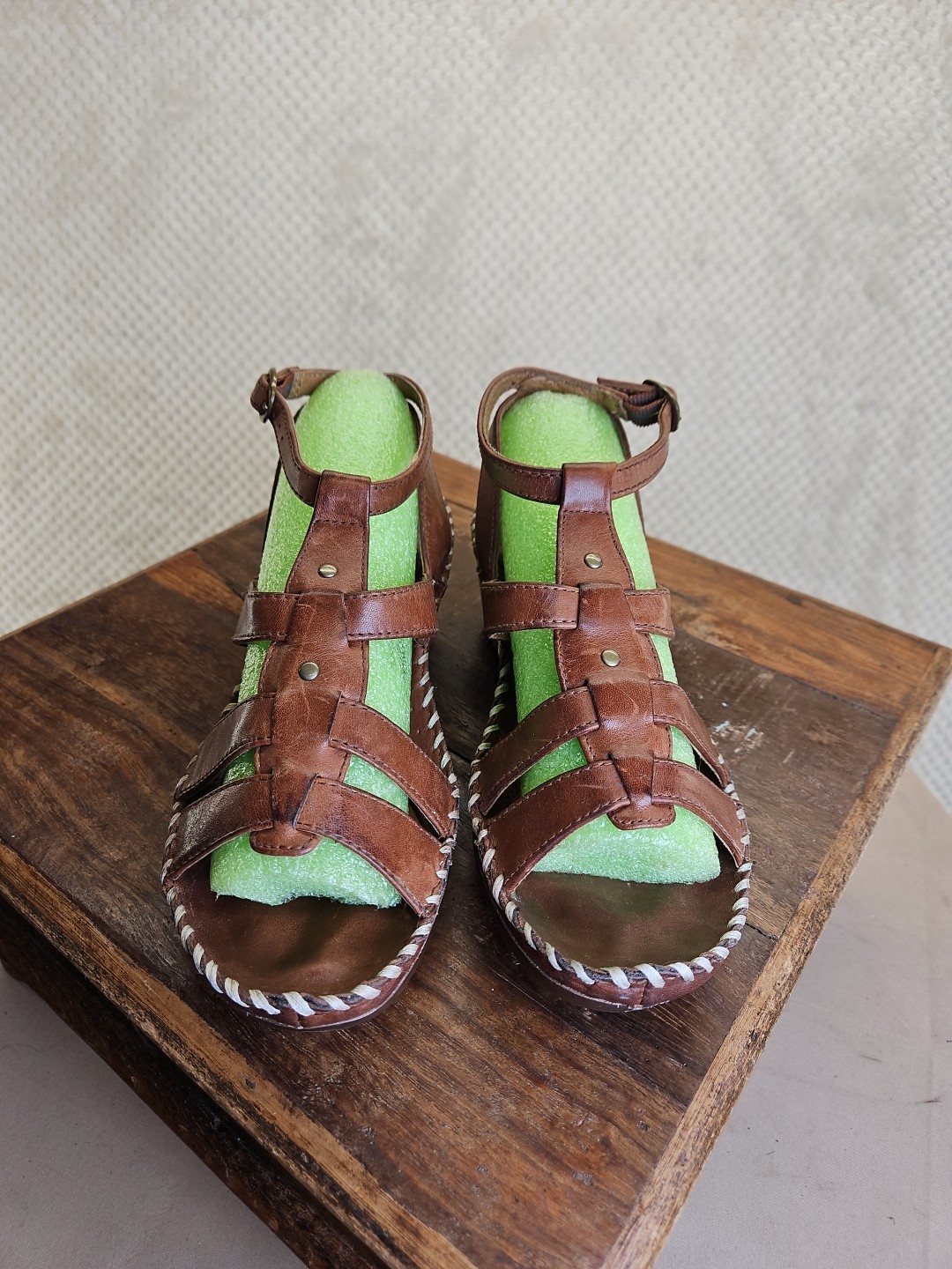 Ariat Wedge Sandal Women Ankle Strap Brn Leather Open Toe Comfy Sz 7.5 Pre-loved