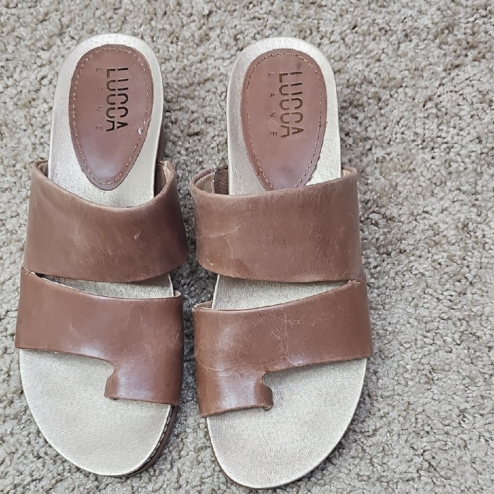 Lucca Lane Women’s Tan Leather Sandals