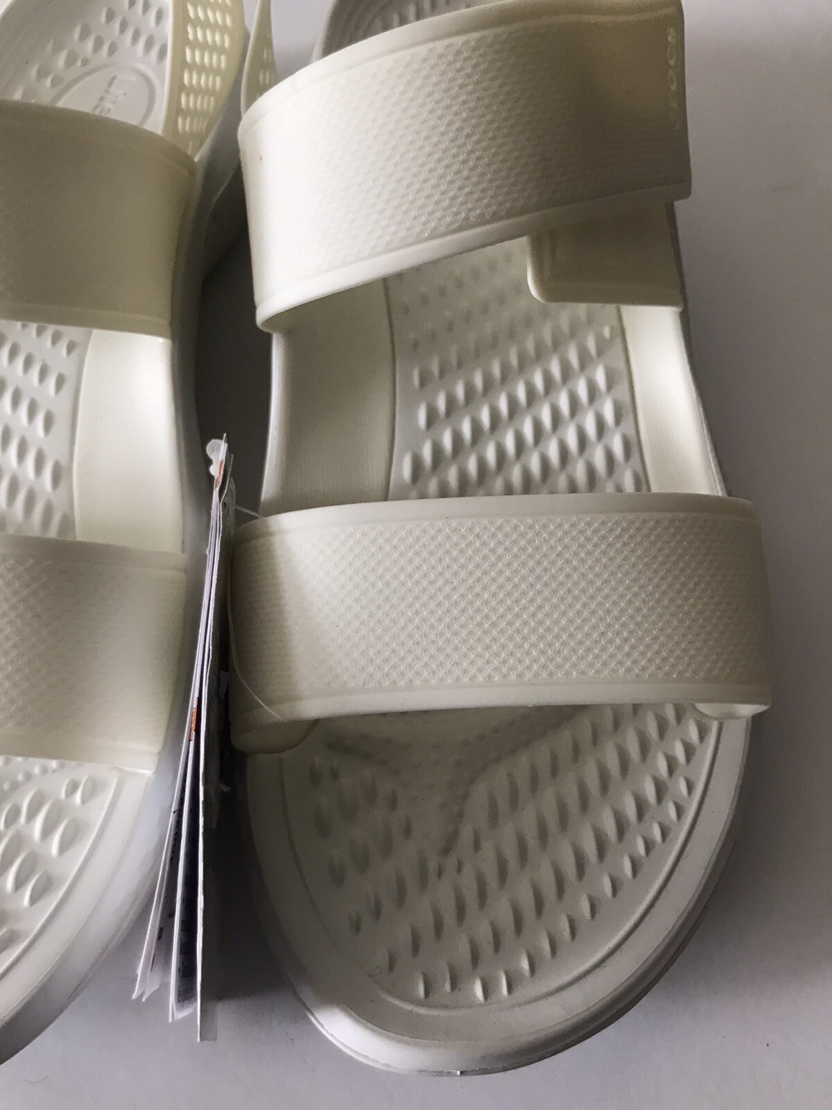 WOMEN’S CROCS ALMOST WHITE LITERIDE 360 FLIP FLOP SANDAL WITH STRAPS SIZE 10 NWT