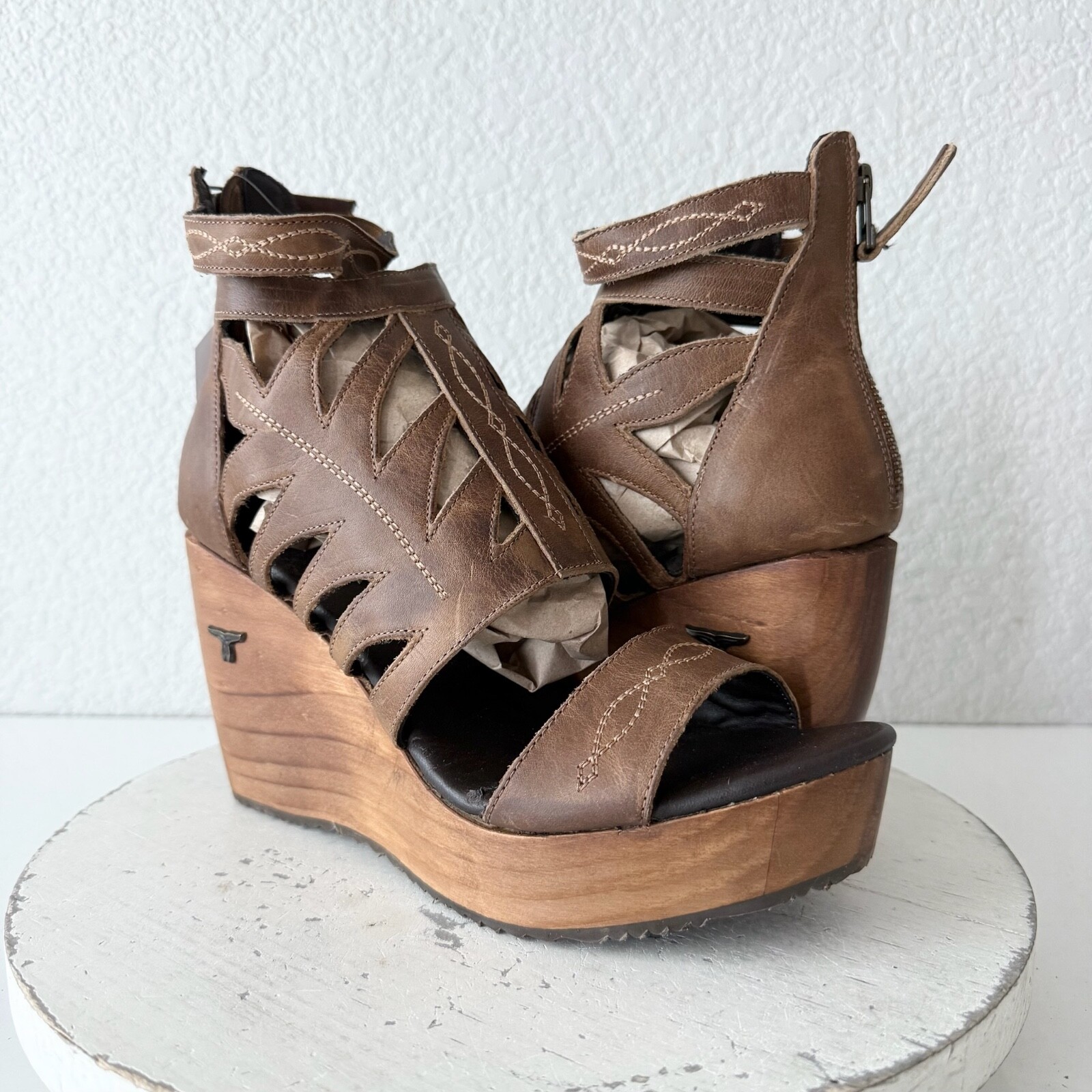 NEW Lane Boots BECCA Womens Brown Wedges 10 Western Sandals Cowgirl Wooden Heel
