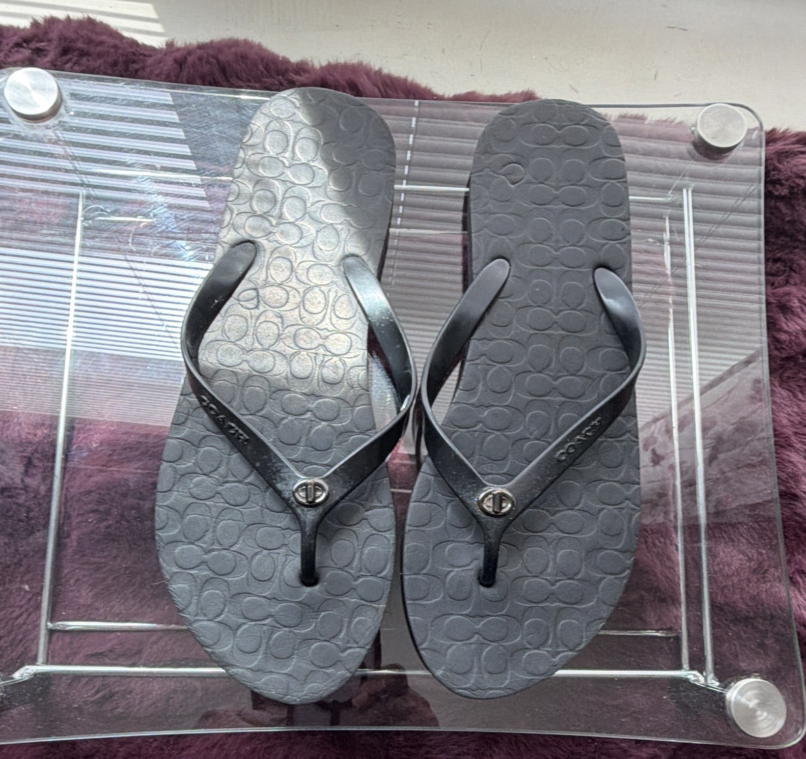 Coach Women’s Black Thong Slip-On Sandals Rubber Upper Logo, US 9-10