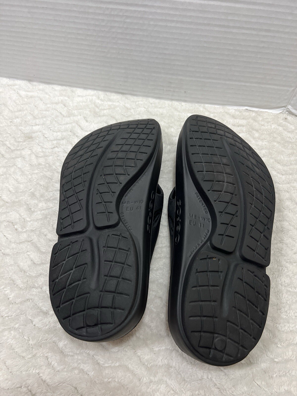 Oofos Original Black Women’s Size 10 Men’s Sz 8 Recovery Thong Flip Flop Sandal