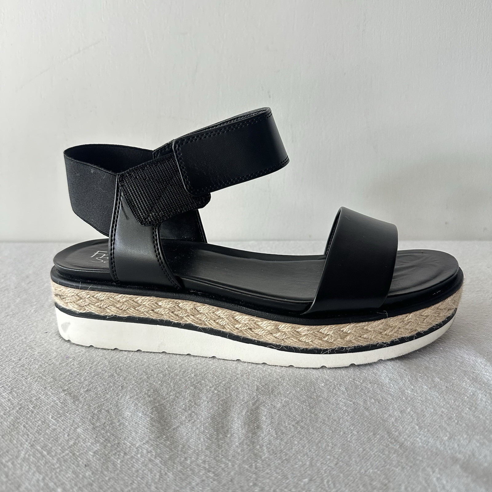 Franco Sarto Platform Wedge Sandals Womens 8 Ankle Strap Casual Dress Shoes