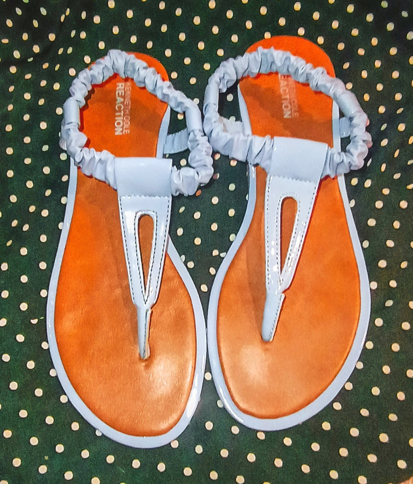 Kenneth Cole Reaction Women’s Thong Flat Sandals Slip On Elastic Strap US 4