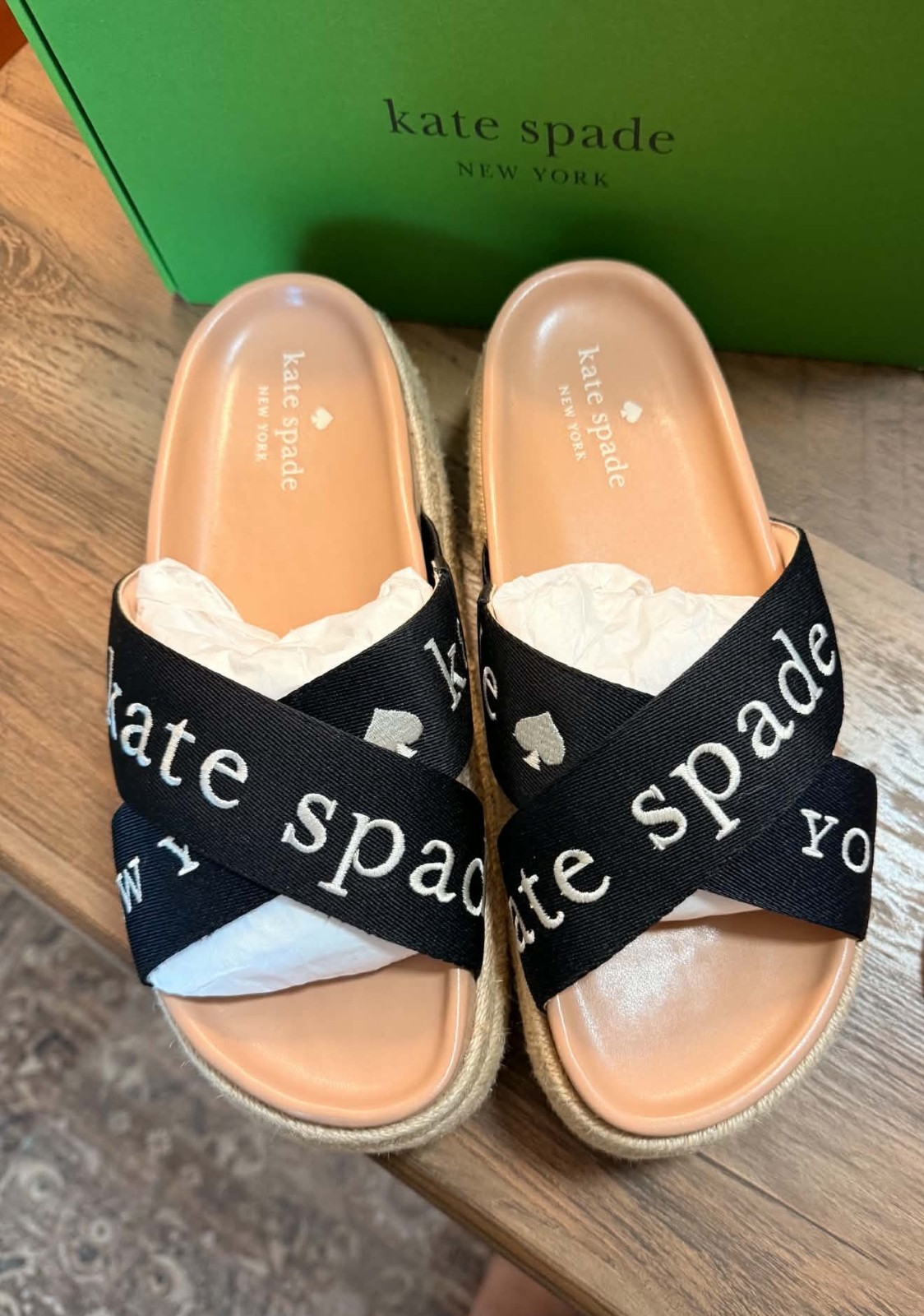 NIB Kate Spade Black With White Embroidered Logo Cross-Strap Slides Size 8