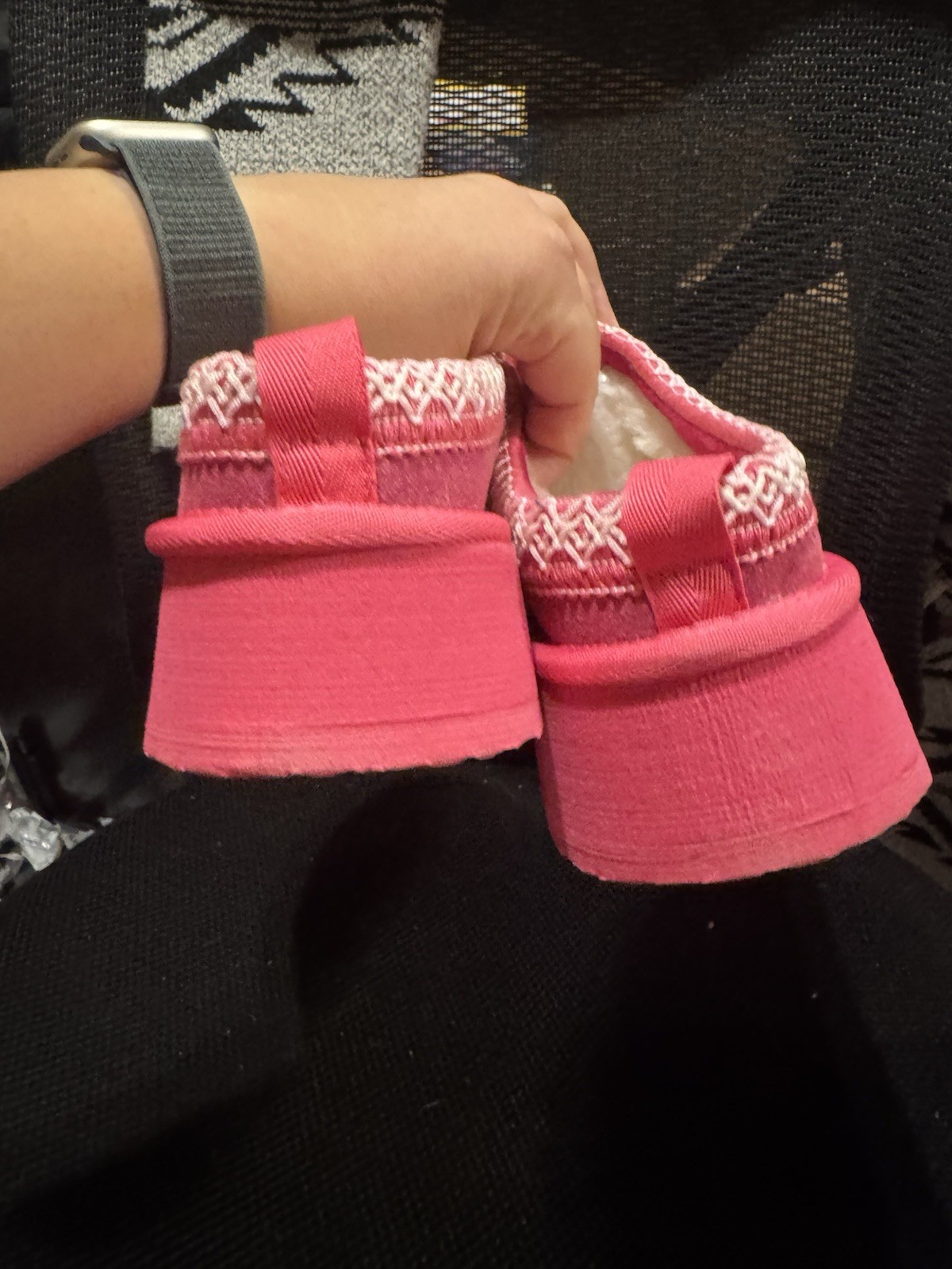 Lemonade Slides, size 11, Brand New