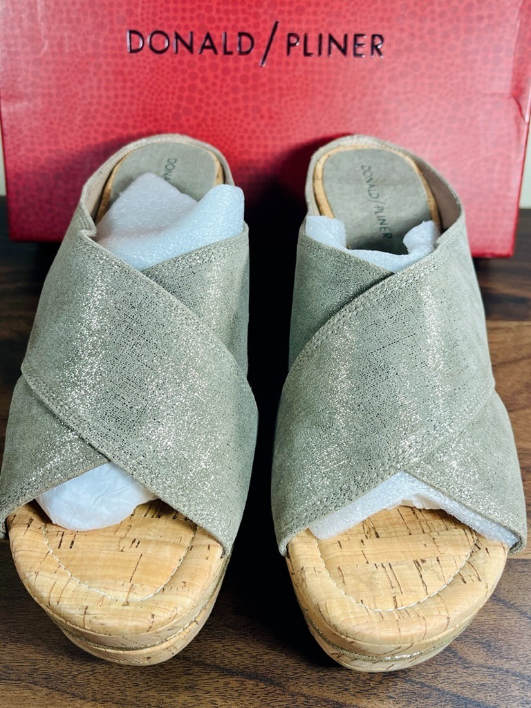 Donald J Pliner Dacota-60 Wedge Slide Sandals Women’s 10 Light Bronze NIB