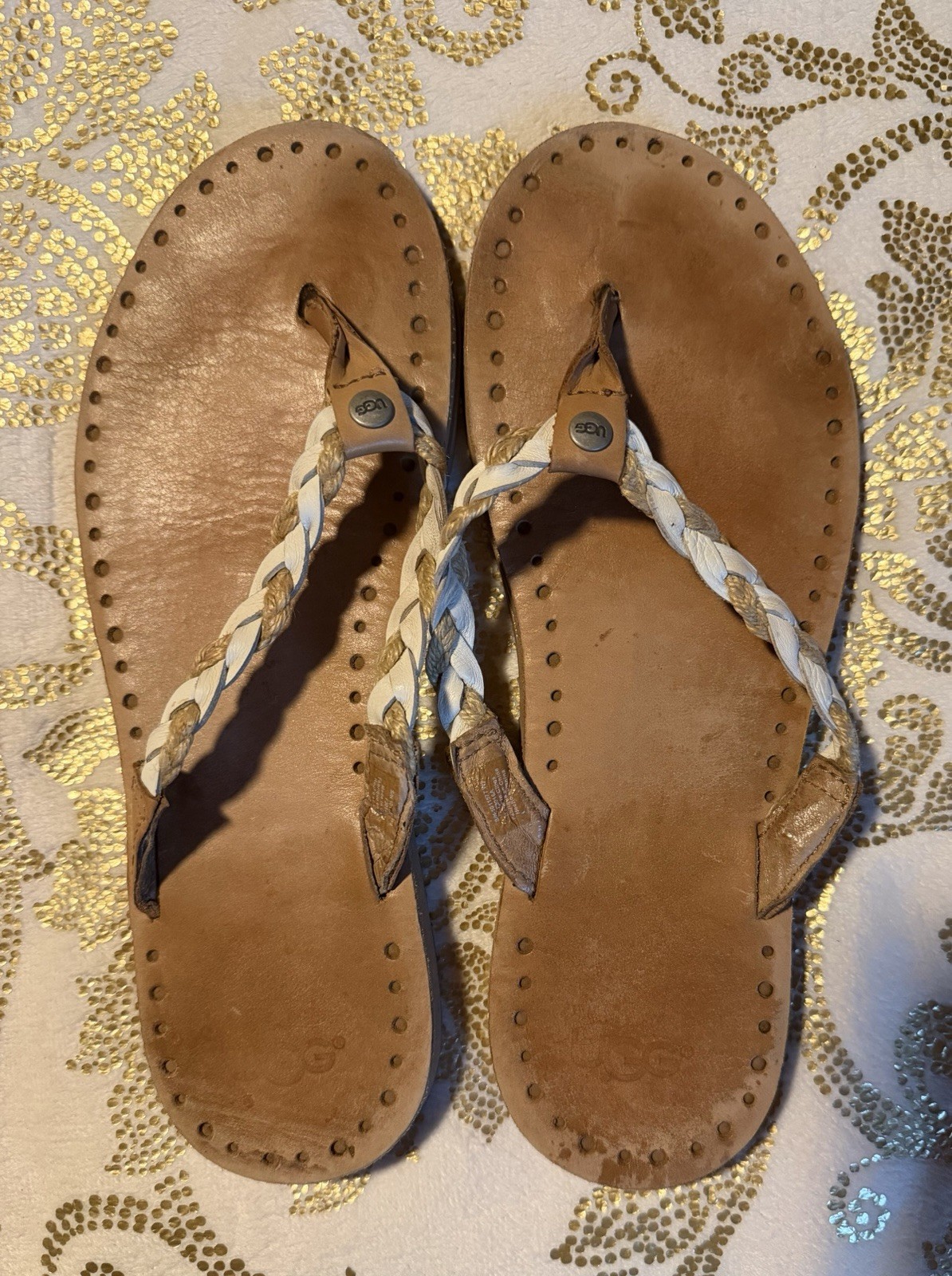 UGG Leather Braided Thong Slip On Sandals Solid Brown Women’s US 9