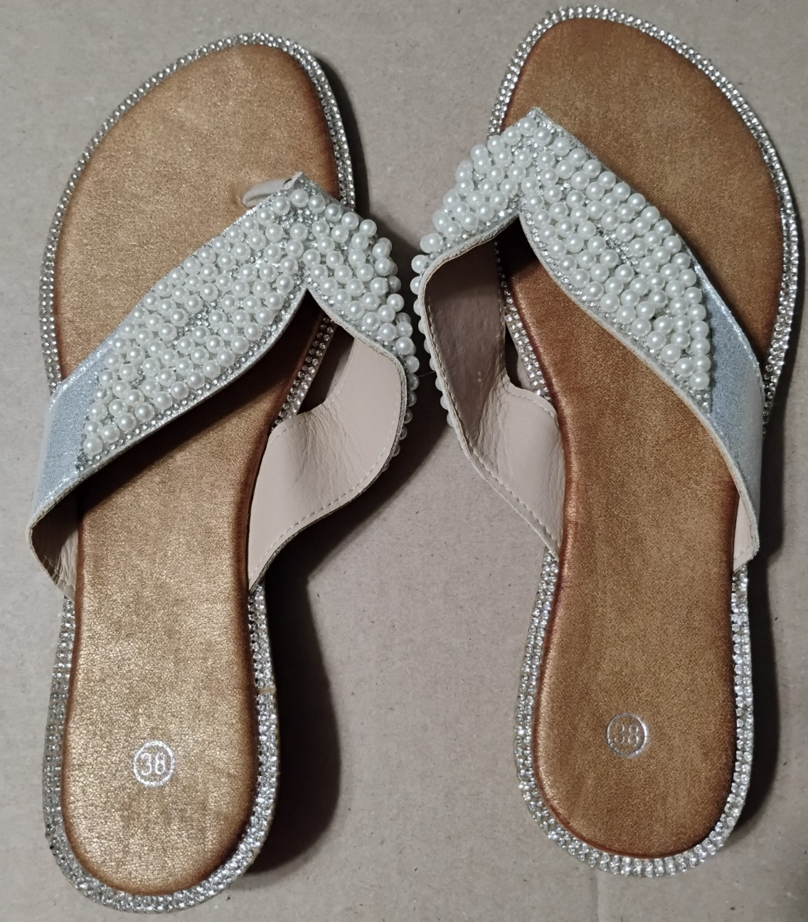 Pearls Rhinestones Sandals Slip On Slides Womens 38 Sz 7 ? 1.25″ Heel New No Tag