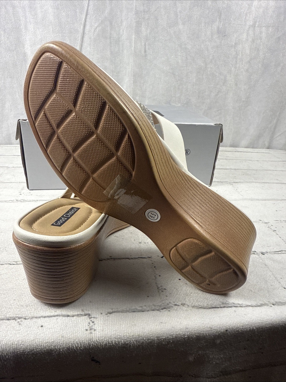 Good Choice Frances Women’s Slip On Wedge Sandal Taupe/Silver sz 9.5
