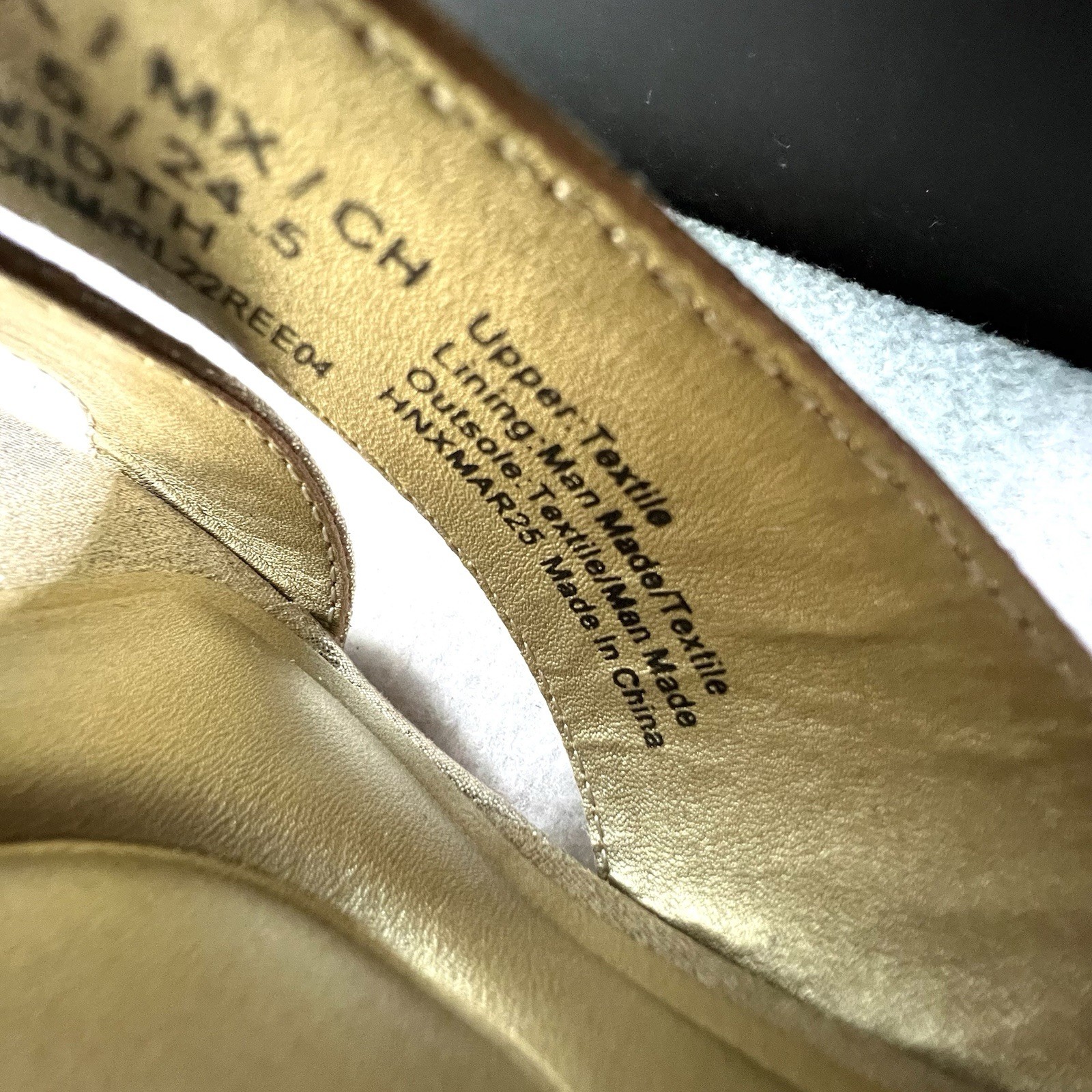 Women’s Kenneth Cole Reaction Reeva Criss-Cross Platform Sandals Gold Size 8 NIB