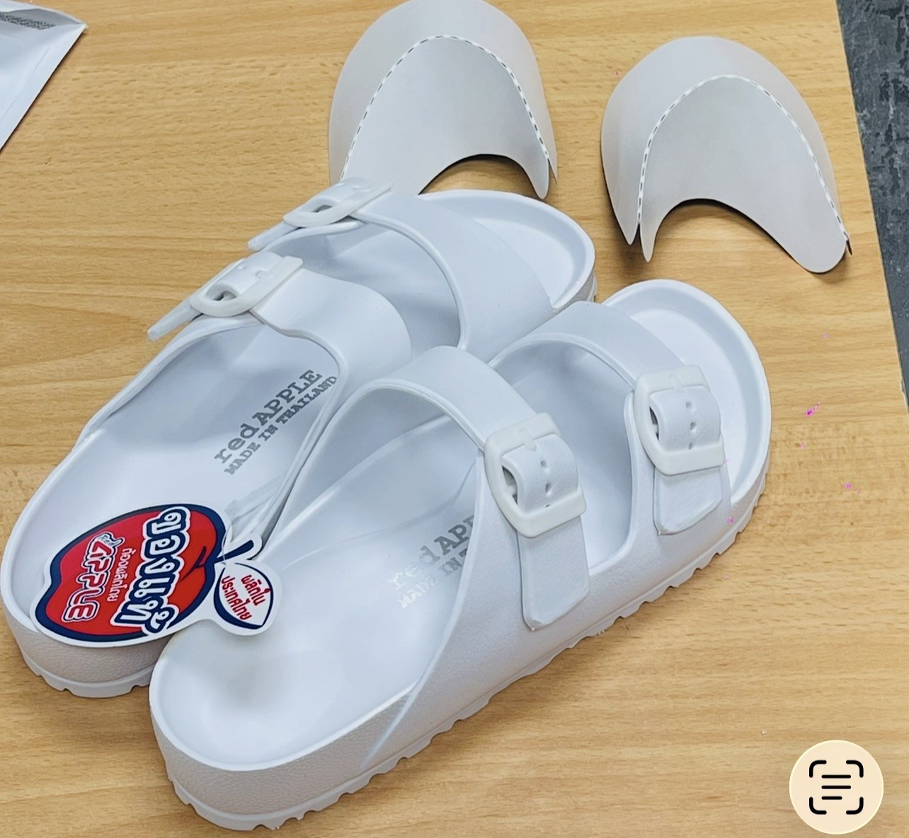 Red Apple Unisex Sandal 🩴 pick your size 36-37-38-39 and 40 Fast Shipping