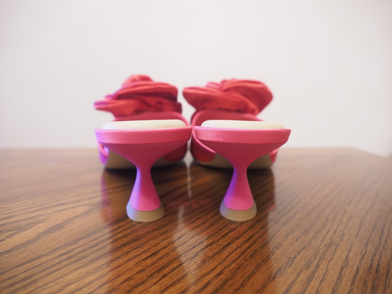 GIANNI BINI Alana Hot Pink Satin Rose Accent Med Heel Dress Sandals Size 8M
