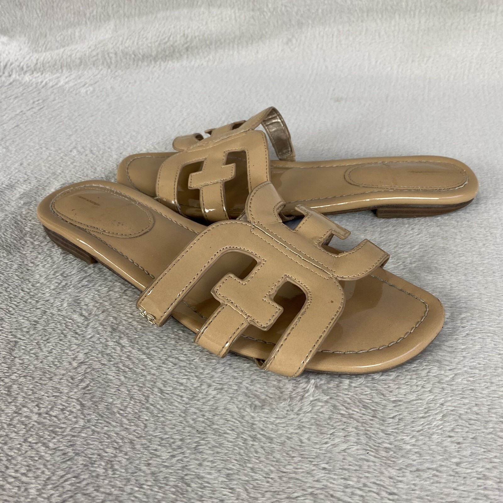Sam Edelman Bay Womens Slide Sandals Size 8.5 M Tan Patent Leather Flats Slip On