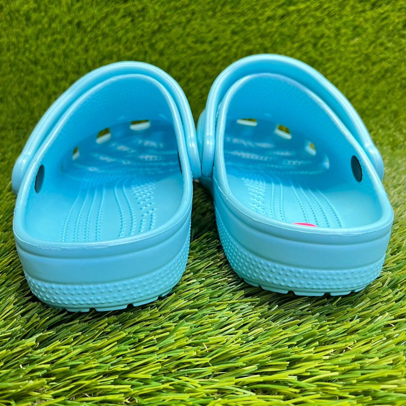 Crocs Classic Clog Womens Size 6 Blue Beach Walking Outdoor Slip On Sandals