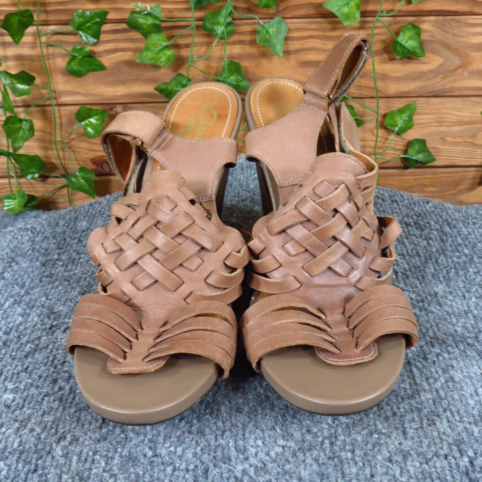 Clarks Indigo Rosa Central Women Heel Size 10 Casual Dress Tan Leather Sandals