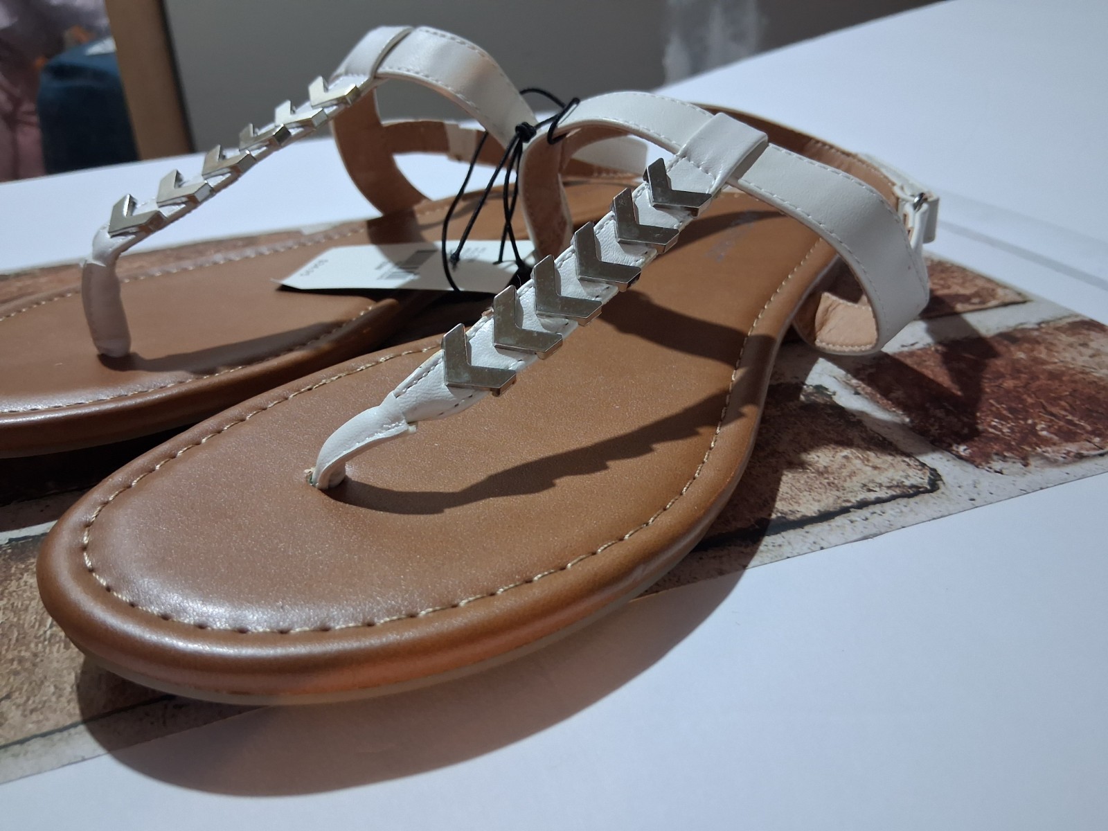 Lane Bryant Women’s White Embellished T-Strap Thong Sandals Size 10W NWT