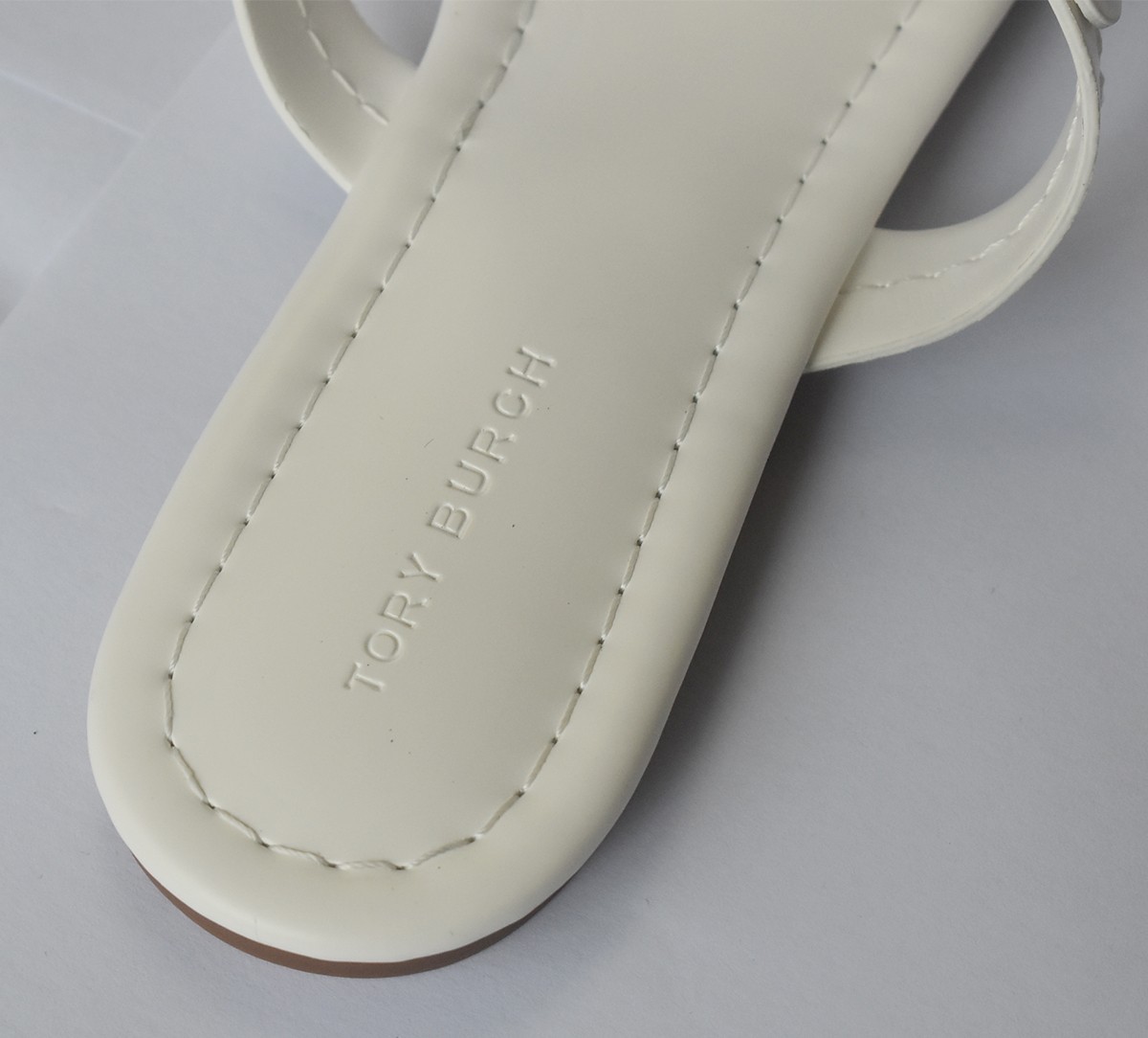 Tory Burch Miller white Leather Thong Sandals, Classic Logo, Size US 7.5 NWOB