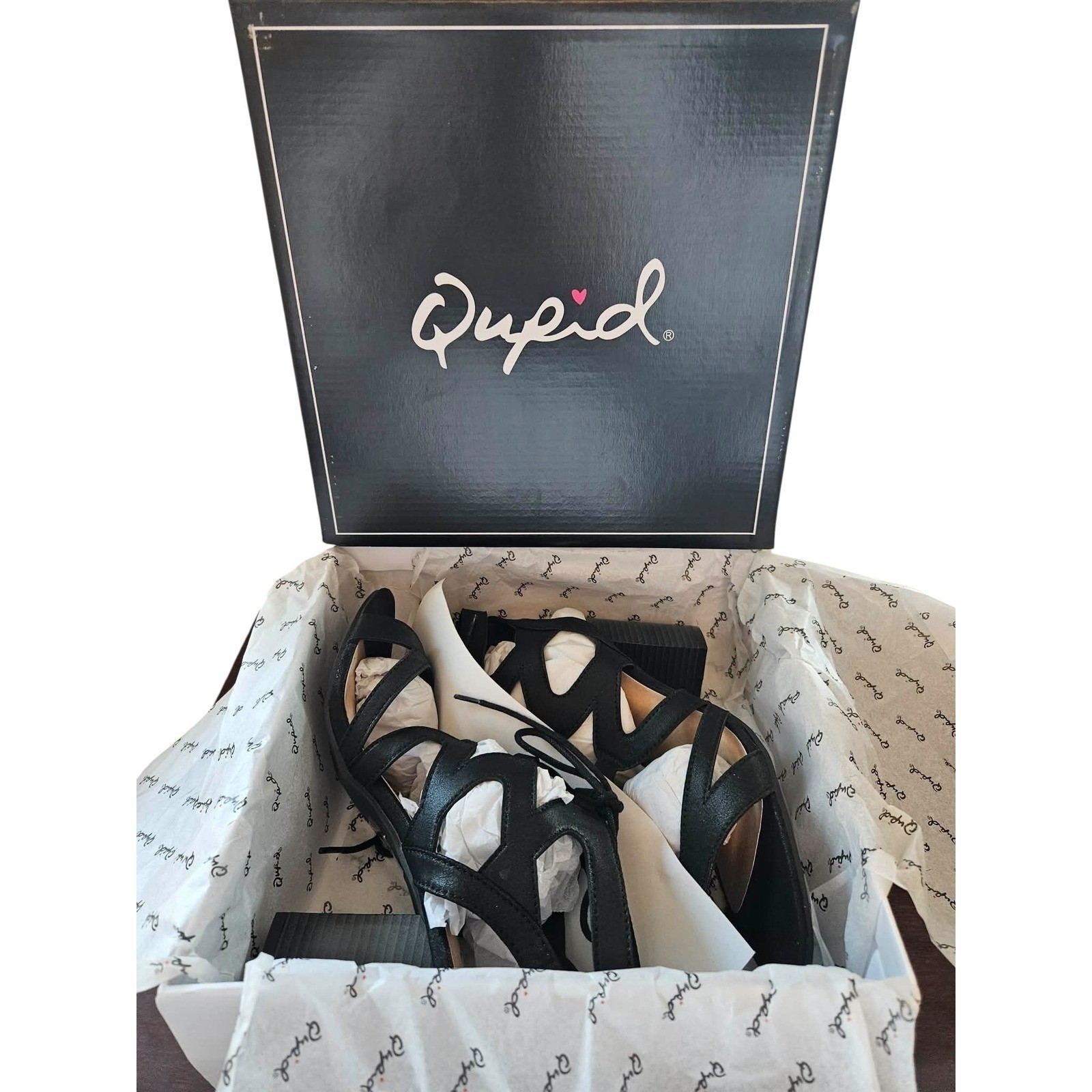 Qupid COLY-02 Black Distressed Lace Up Gladiator Block Heel Sandals Womens 7