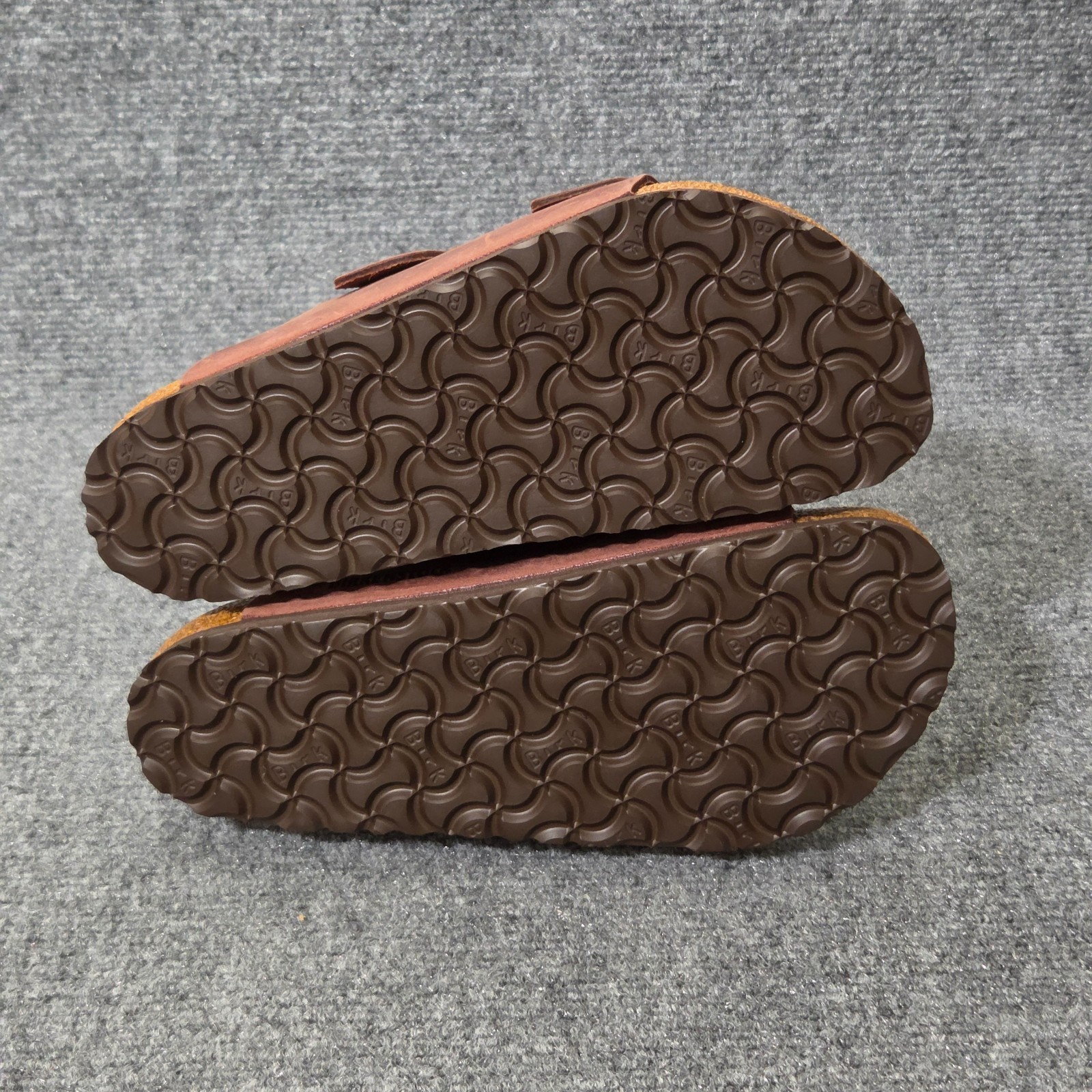 Birkenstock Women’s 7 Men’s 5 Arizona BS Leather Brown Habana Sandals