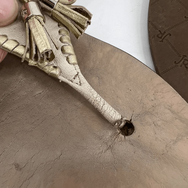 Jack Rogers Alana Sandal in Bone and Gold 8.5 leather goldtone tassels flip flop