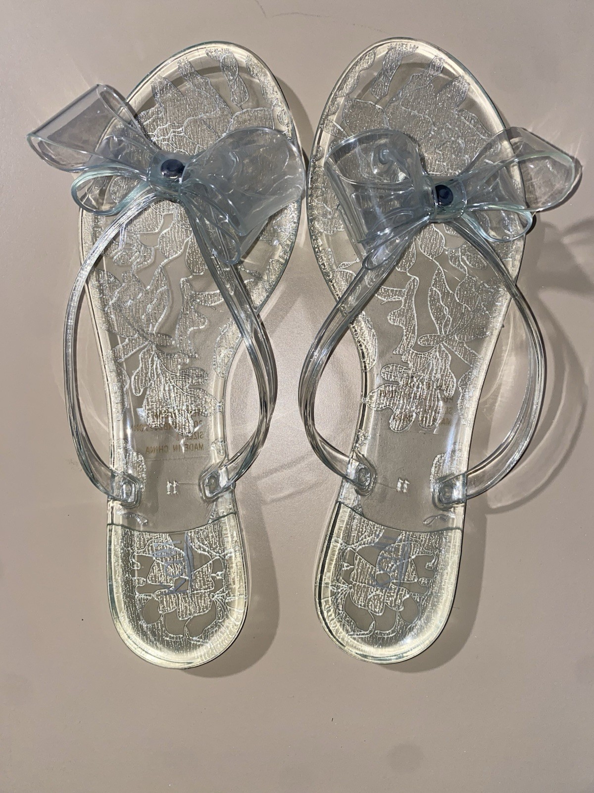 Size 11 Women Clear Jelly Flip Flops