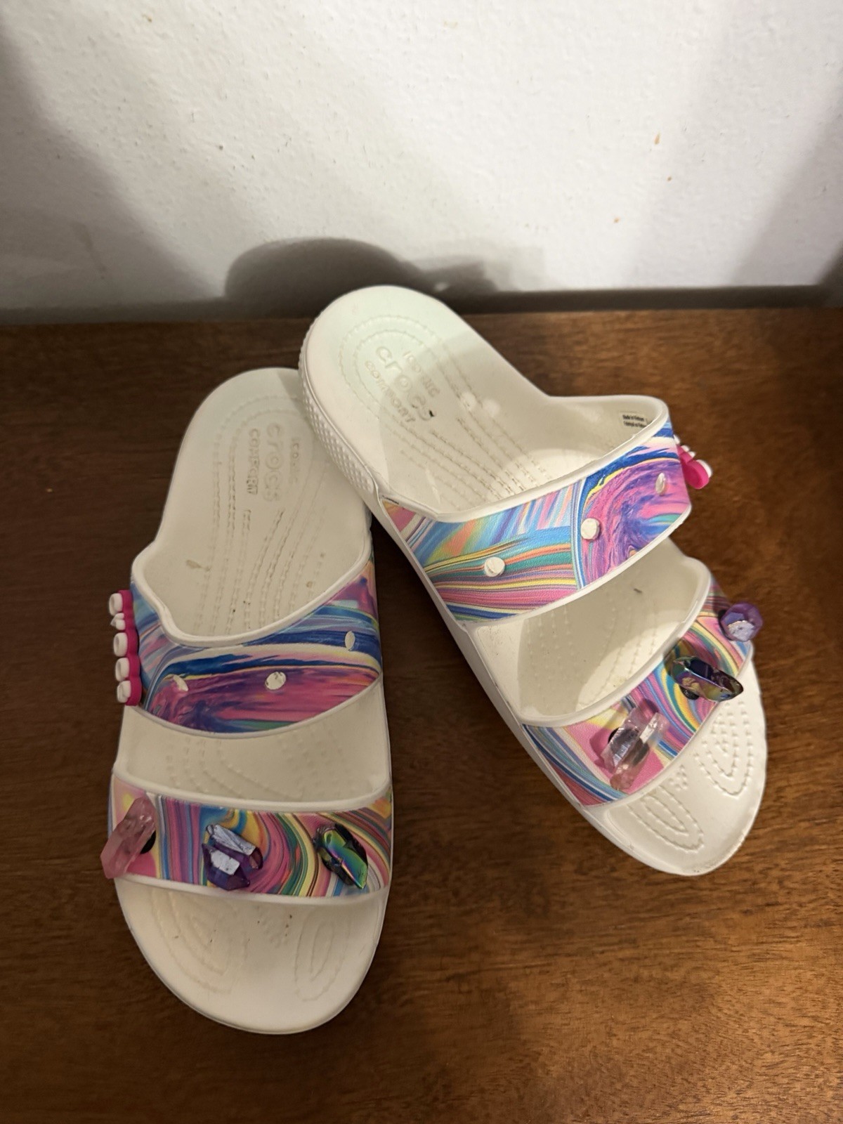 Crocs Classic Sandals featuring an ‘Out of This World’ swirl women’s 7 men’s 5