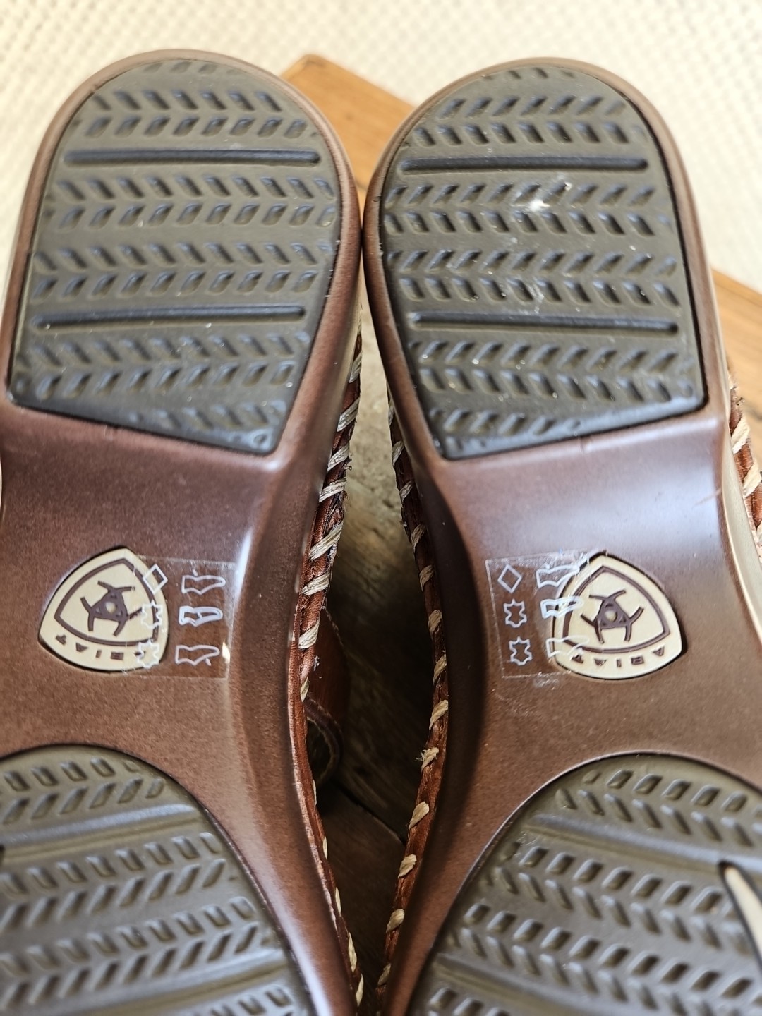 Ariat Wedge Sandal Women Ankle Strap Brn Leather Open Toe Comfy Sz 7.5 Pre-loved