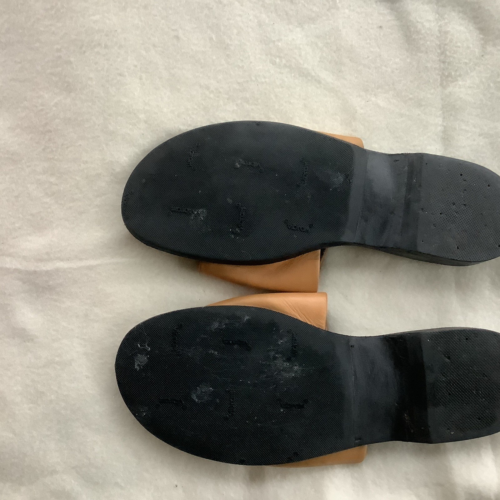 Tod’s Sandals Women’s Size 8 Tan/Cognac Leather Thongs Travel Casual Vacation