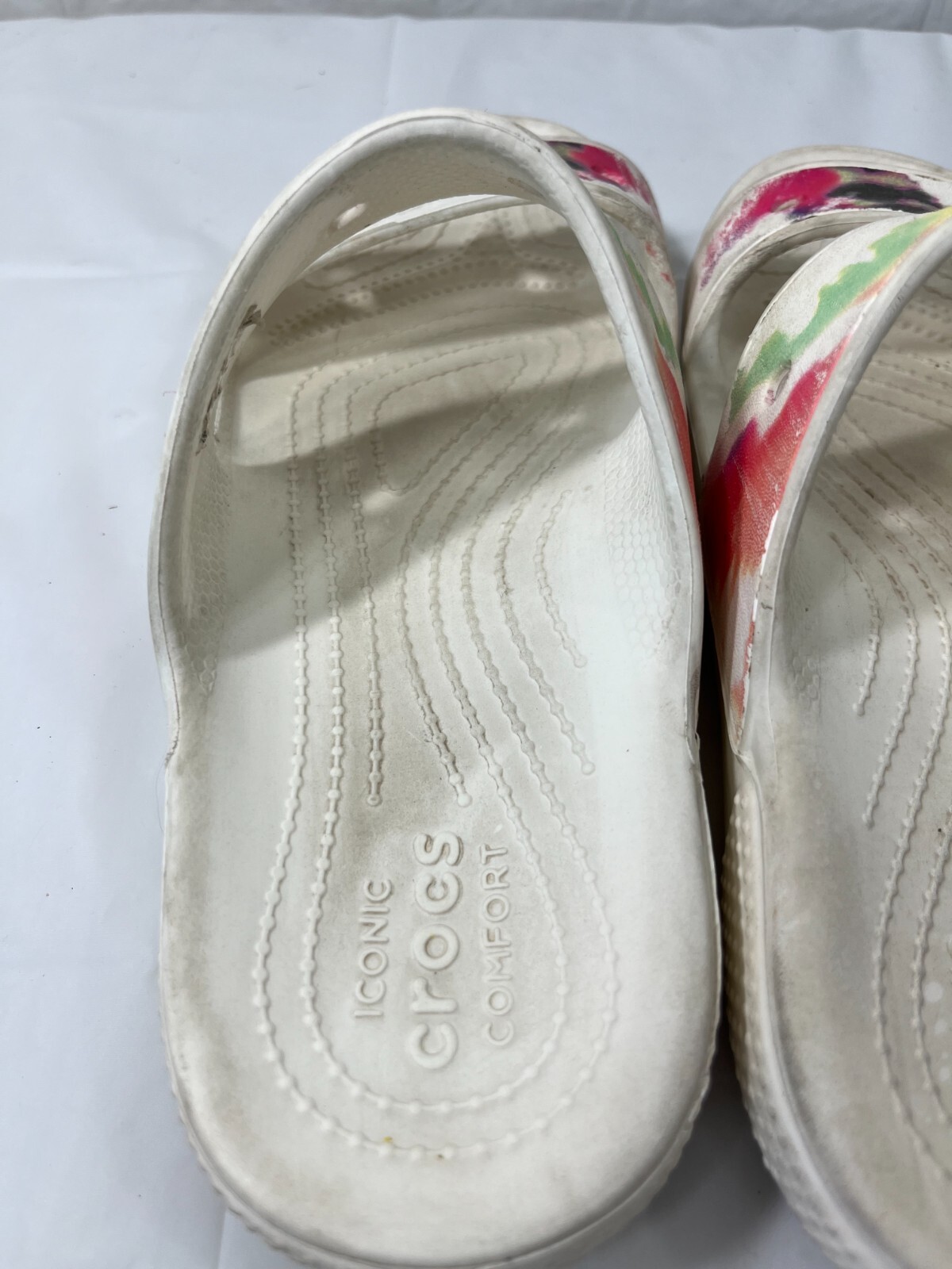 Classic Crocs Tie Dye Graphic Sandals Women’s 9 Men’s 7 Iconic Crocs Comfort